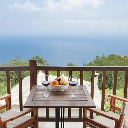 Tampakeika アパート Mourésion