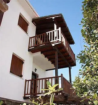 Tampakeika アパート Mourésion