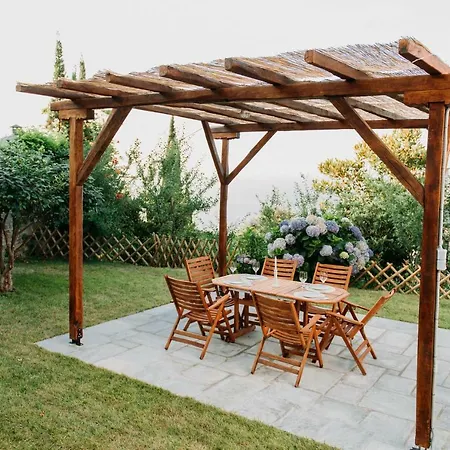 Tampakeika アパート Mourésion